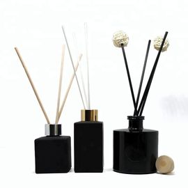 China Botellas de perfume de cristal negras de Bruselas con la decoración del hogar de la impresión proveedor