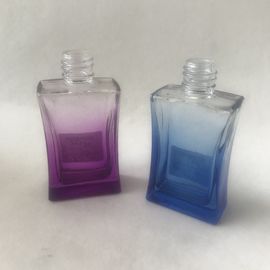 China Espray de cristal pintado de las botellas de perfume de la pendiente del color 50ml con el tapón de tuerca proveedor